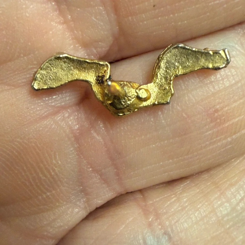 Vintage Footsteps Three Foot Lapel‎ Pin